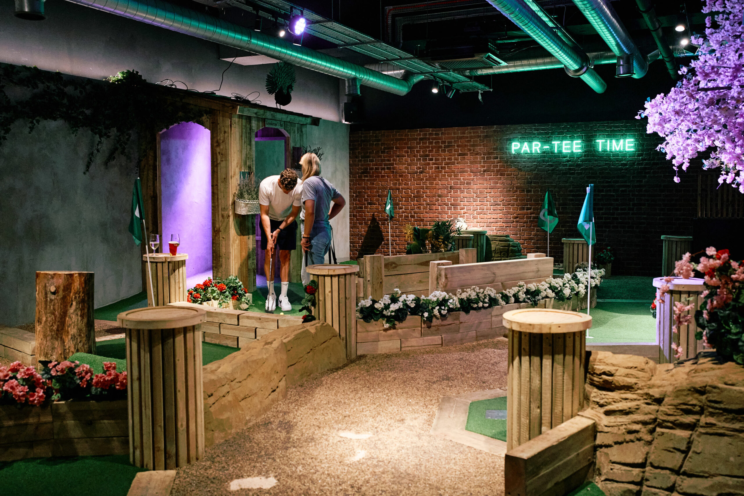 Mini Golf at Spinners Reading